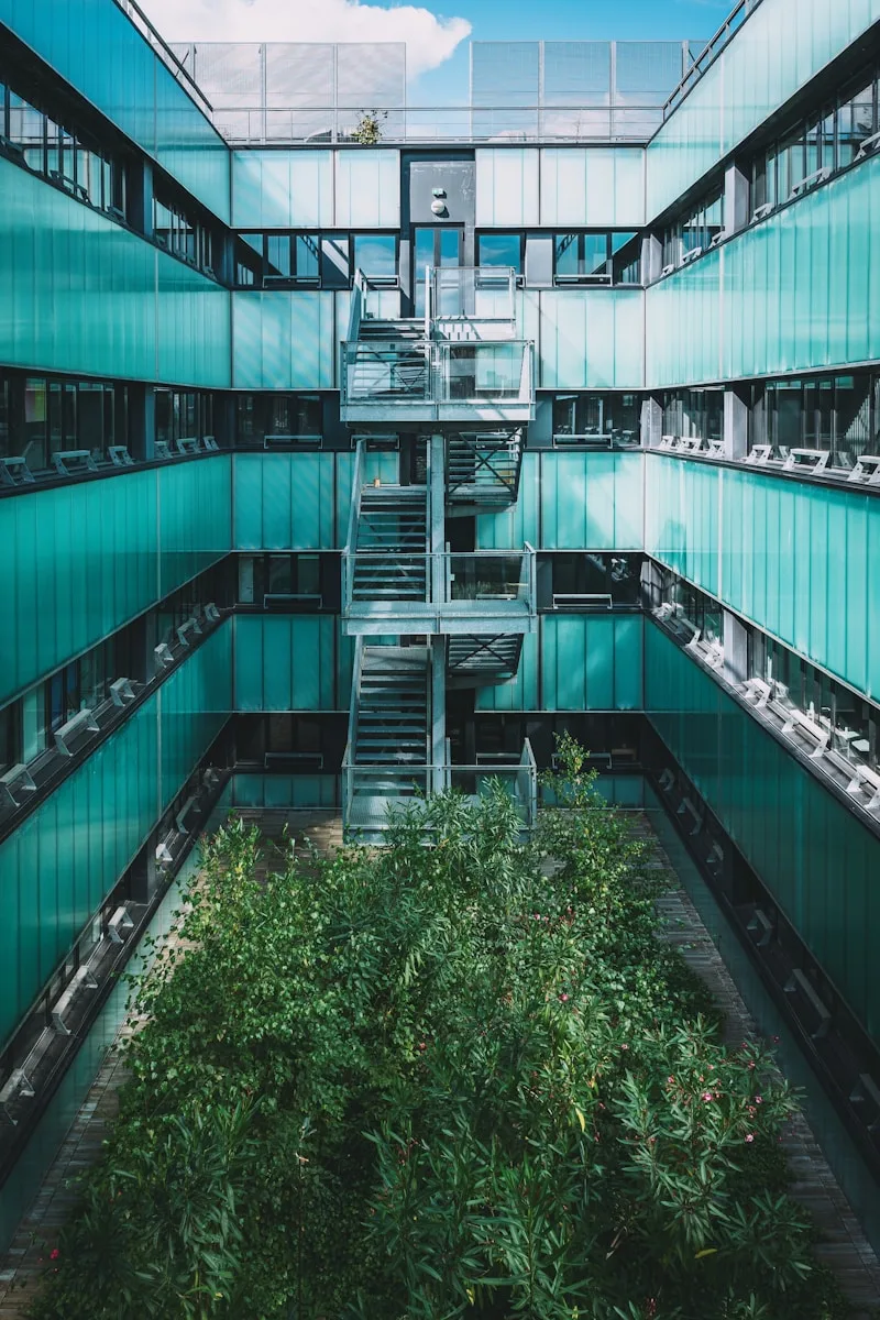 A very tall building with a bunch of windows