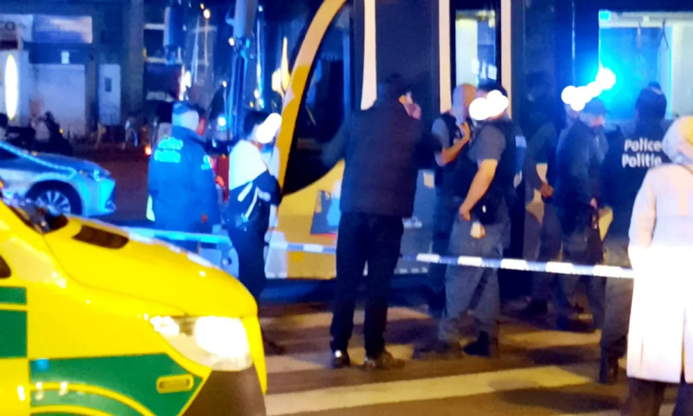 Potrącenie przez tramwaj STIB/MIVB na placu Liedts. Pieszy trafił do szpitala w niepokojącym stanie