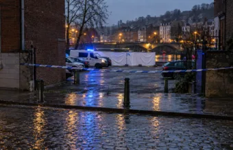 Śmiertelna bójka w Verviers – mężczyzna zmarł na parkingu przy rue Saint-Antoine, prawdopodobnie ugodzony śrubokrętem