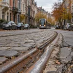Wymiana torów tramwajowych na rue Rogier w Schaerbeek w latach 2027-2028 – utrudnienia na liniach STIB 25 i 62, zniknie 16 miejsc parkingowych