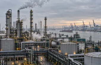 Covestro chce zwolnić 260 osób w porcie w Antwerpii – w sumie zniknie 309 miejsc pracy