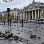 17-latek z Kortrijk przez dziewięć miesięcy nie może wjechać do Brukseli – przy Giełdzie miał przy sobie 30-centymetrowy klucz i duży kamień