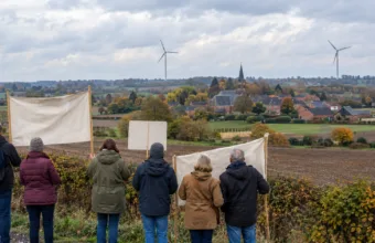 Dwie turbiny wiatrowe po 200 metrów planowane w Enghien – mieszkańcy protestują, władze miasta dają do zrozumienia, że nie popierają projektu