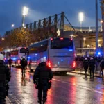 Mecz podwyższonego ryzyka w Brugii w środę 21 października – 1 470 kibiców RC Lens przyjedzie na Club Brugge tylko autobusami, prosto na stadion