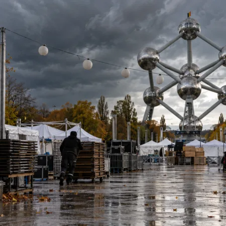 Brussels Diwali Festival przełożony z powodu sztormu – święto świateł pod Atomium w sobotę 7 i niedzielę 8 listopada, bilety zachowują ważność