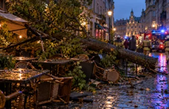 Bilans sztormu Austen w Belgii – czworo rannych w Brukseli, przerwane linie kolejowe i tramwajowe, prawie 2,8 miliona alertów BE-Alert