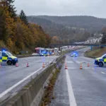 Blokada autostrady E25 w Sprimont zaczęła się od kłótni z partnerką – zatrzymany architekt z Liège stanął przed izbą rady