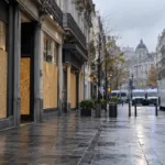 Demonstracja w Brukseli w sobotę 24 października bez zgłoszenia i bez trasy – policja z nowymi wyrzutniami gazu łzawiącego i armatkami wodnymi