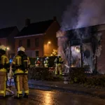 Pożar kabiny wysokiego napięcia w Asse – wybuchy i brak prądu w całej dzielnicy, przyczyna nieznana