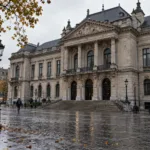 Saint-Josse z deficytem prawie 14 milionów euro za 2025 r. – gmina poprawia rachunki za 2024 r., ale nie wycofuje skargi do Rady Stanu
