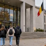 Upadek studentki z tarasu koła Cercle de Droit w Louvain-la-Neuve – sześciu studentów bez kary, ale z obowiązkiem odszkodowania