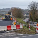 Wjazd nr 4 Rosières na autostradę E411 całkowicie zamknięty od 4 do 30 listopada – objazd przez Genval i Rosières, na trasie ograniczenie do 30 km/h