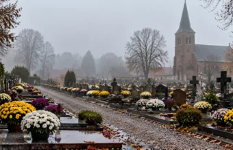 Pogoda na weekend Wszystkich Świętych w Belgii – szaro i chłodno, w niedzielę 1 listopada do 12 stopni, w poniedziałek przelotny deszcz