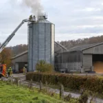 Pożar silosu ze zbożem w Villers-le-Gambon koło Philippeville – strażacy walczyli z ryzykiem wybuchu pyłu